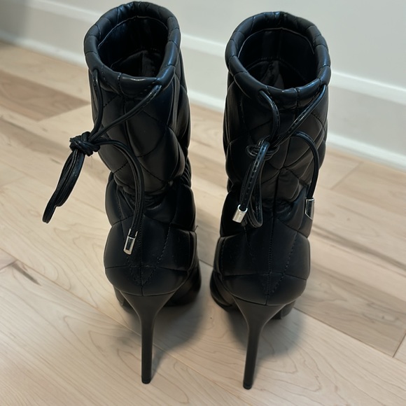 New leather like booties size 8 - Picture 3 of 7